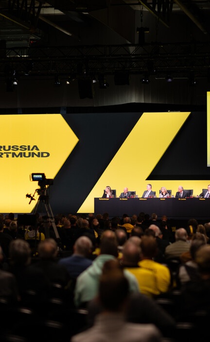 satis&fy | Borussia Dortmund Mitgliederversammlung