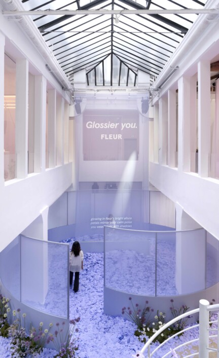 RANDOM_GLOSSIER_00006_V2